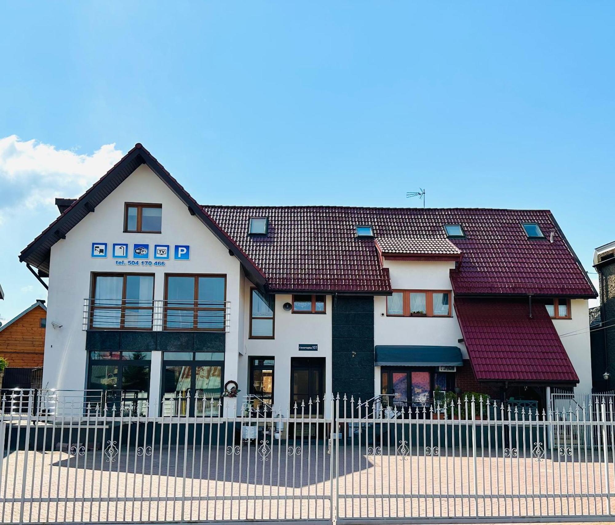 Pokoje I Kwatery W Augustowie エクステリア 写真